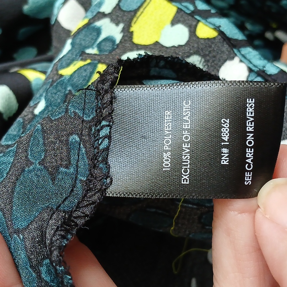 Torrid Black Surplice Long Sleeve Top With Green Dot Print Size 3X Bow Back - Picture 7 of 8